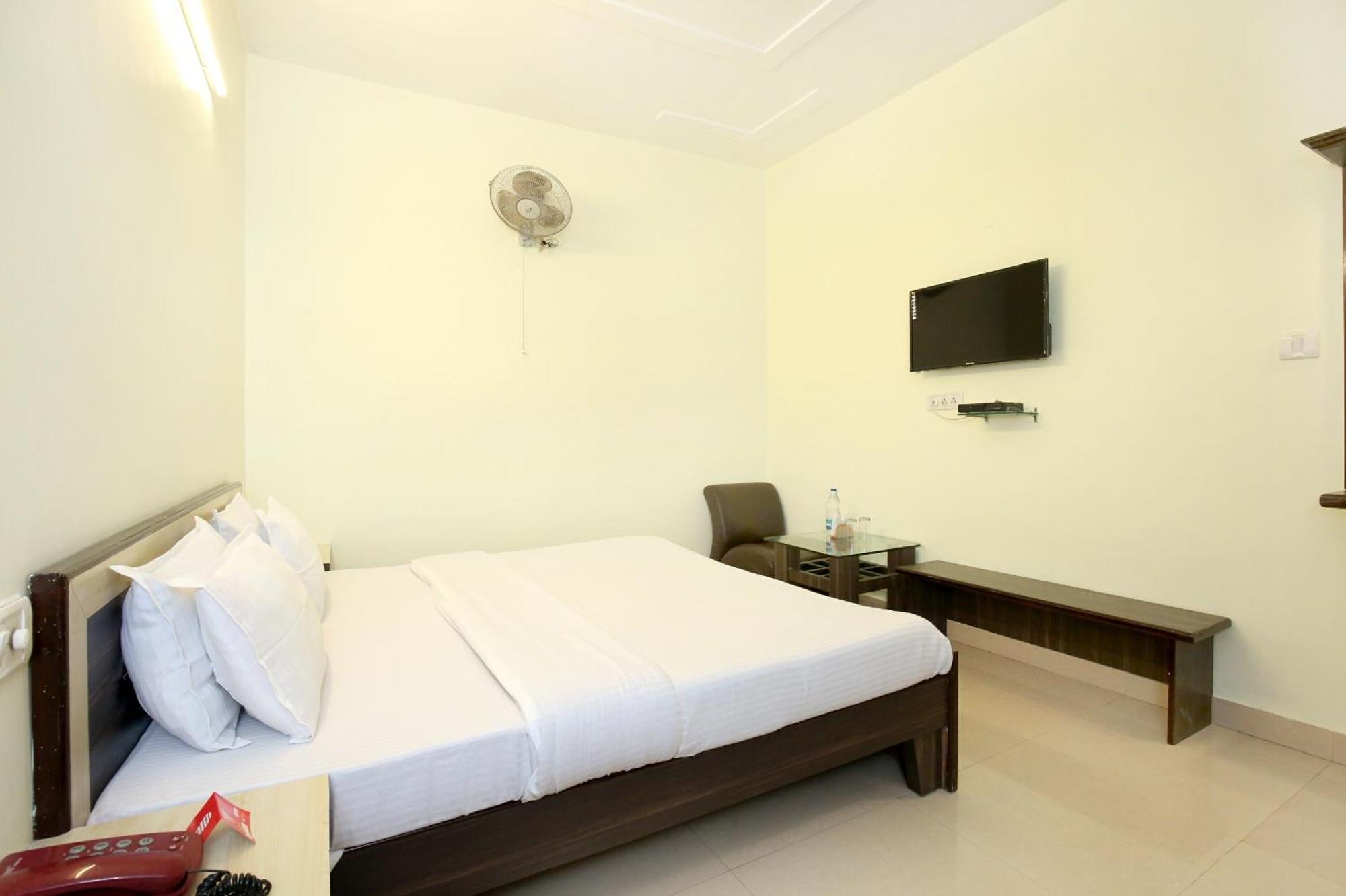 Oyo 9243 Trumpets Hotel Amritsar Ngoại thất bức ảnh